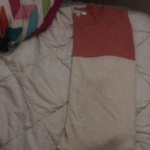 Long sleeve shirt /sweater